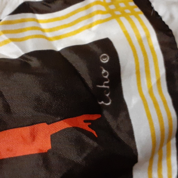 Echo Brown Umbrella Woman Scarf - Picture 2 of 5